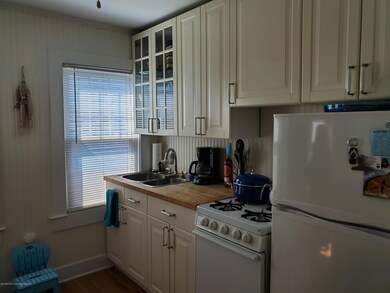 6 Webb #6 Kitchen