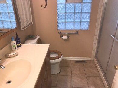 1083 Webster Ln, Des Plaines, IL 60016 - photo 4