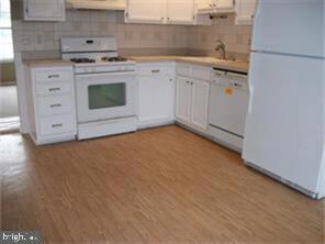 49 Old Orchard Dr, Sicklerville, NJ 08081 - photo 4