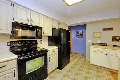 2304 Sugarloaf Ave, Portage, MI 49024 - photo 7