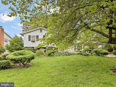 1928 Hull Rd, Vienna, VA 22182 - photo 3