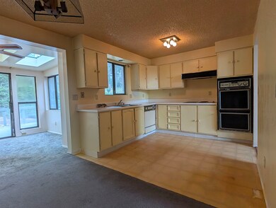 3718 E 13th Ave, Spokane, WA 99202 - photo 7