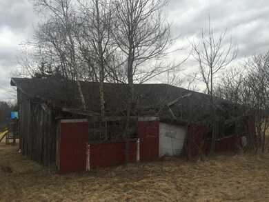 283 Carroll Hill Rd, Fairfax, VT 05454 - photo 3