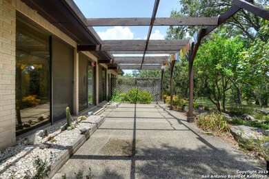 9203 Schoolhouse Rd, San Antonio, TX 78255 - photo 3