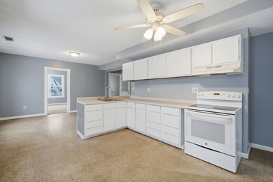 882-884 Liberty St, Springfield, MA 01104 - photo 5