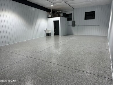 2985 Heartland Dr, Grand Forks, ND 58201 - photo 2