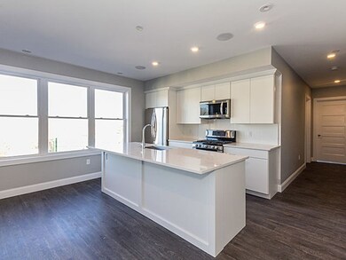 11 Minot St unit 303, Dorchester, MA 02122 - photo 3