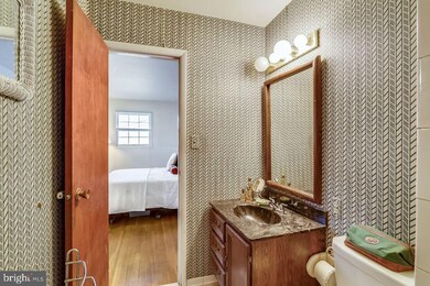 14210 Arctic Ave, Rockville, MD 20853 - photo 4