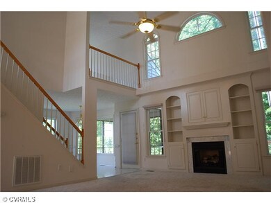 Den/Family/Great Room - Family Room with built in 