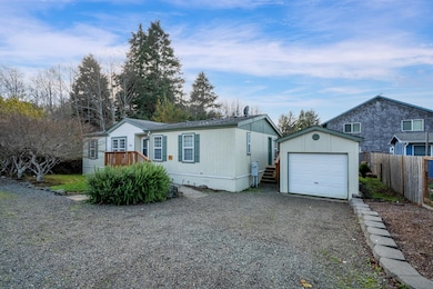 131 S Palisade St, Rockaway Beach, OR 97136 - photo 4
