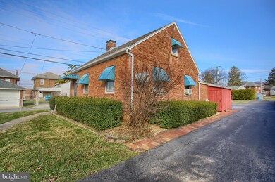 3425 Boyer St, Reading, PA 19605 - photo 3