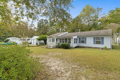 8884 Marlfield Rd, Gloucester, VA 23061 - photo 7