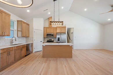 7-web-or-mls-1074 Rock View Drive (7)