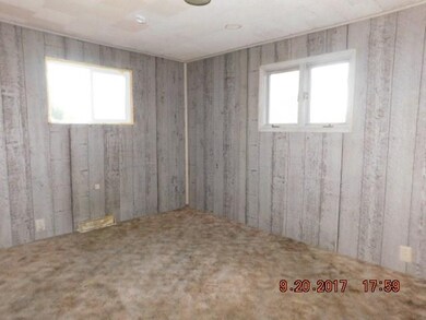 1401 E 22nd St, Muncie, IN 47302 - photo 3