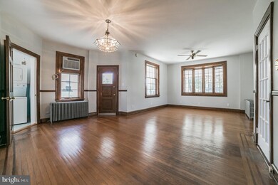 7811 Queen St, Glenside, PA 19038 - photo 3