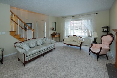 8912 Hathaway-103