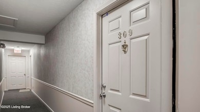 309_DonardParkAve3_40218_167