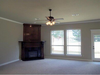 4313 Spyglass Dr, Norman, OK 73072 - photo 4