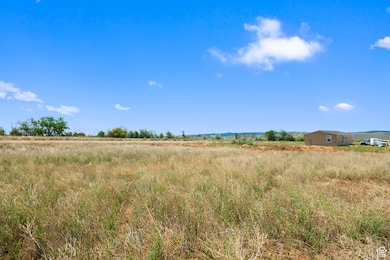 View of nature featuring a rural view