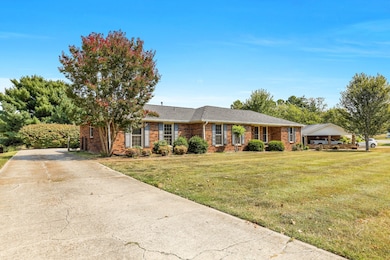 208 General Forrest Dr, Springfield, TN 37172 - photo 4