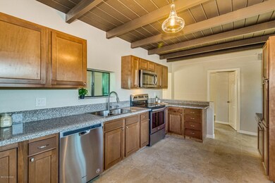 2 Kitchen (3)
