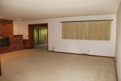 1112 S Monroe St, Hugoton, KS 67951 - photo 3