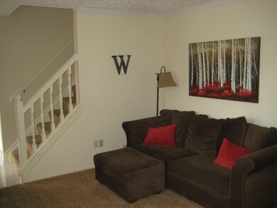 5586 Maleka Ct, Columbus, OH 43235 - photo 4