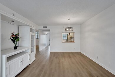 9470 Poinciana Place unit 308, Davie, FL 33324 - photo 6