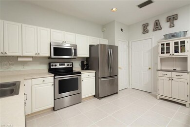 913 Hampton Cir unit 102, Naples, FL 34105 - photo 6