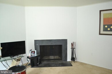 7018 Cipriano Woods Ct, Lanham, MD 20706 - photo 7