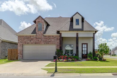 205 San Sebastian Dr, Youngsville, LA 70592 - photo 2