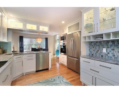 5 Arborwood Dr, Burlington, MA 01803 - photo 2