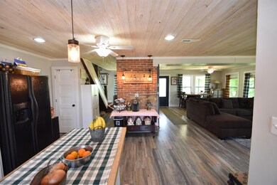 933 A T Dean Rd, Harrodsburg, KY 40330 - photo 5