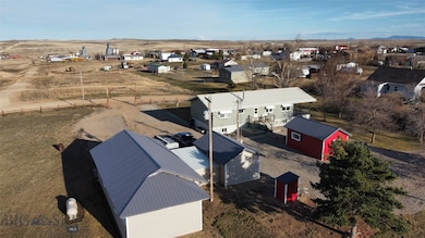 112 6th Ave N, Winifred, MT 59489 - photo 3