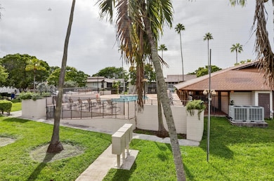 370 E Laurel Dr unit 6E, Margate, FL 33063 - photo 5