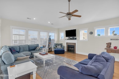 4_1305 bowfin ln-0004