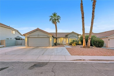 7857 Cliffs Edge Cir, Las Vegas, NV 89123 - photo 2
