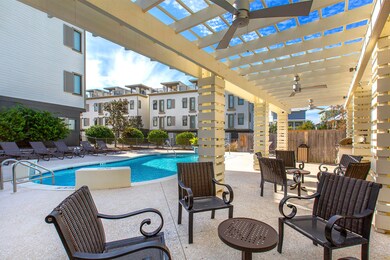 19-Thirty-Blu-Community-Pool-Deck