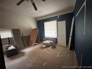 812 W 6th St, Okmulgee, OK 74447 - photo 7