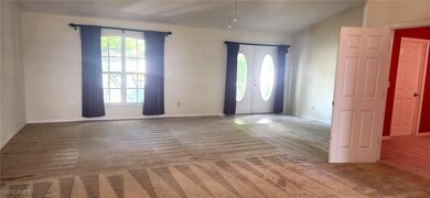 850 Woodridge Cir, Fort Myers, FL 33913 - photo 5