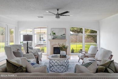 211 N Locksley-7