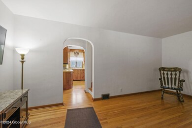 15-web-or-mls-2801-consaul-rd