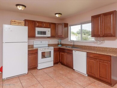 07-Kitchen (2)