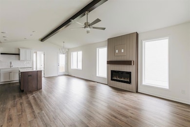 3391 Brook Landing Ct, Des Moines, IA 50317 - photo 3