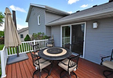 465 Oakwood Dr, Oregon, WI 53575 - photo 5