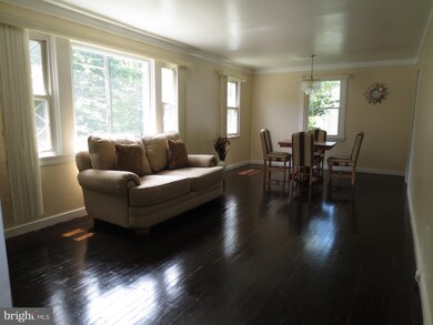 3506 28th Pkwy, Temple Hills, MD 20748 - photo 3