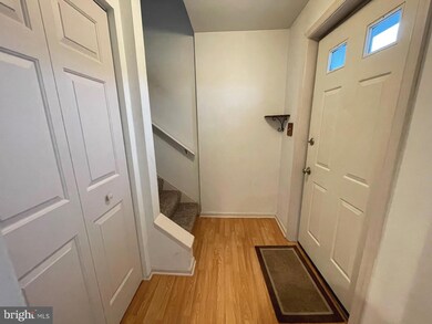 2254 N Point Dr, York, PA 17406 - photo 3