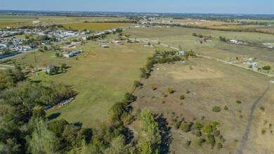 242 Butler Ln, Waxahachie, TX 75165 - photo 5