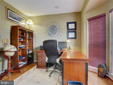 513 Maidstone Dr, Williamstown, NJ 08094 - photo 4