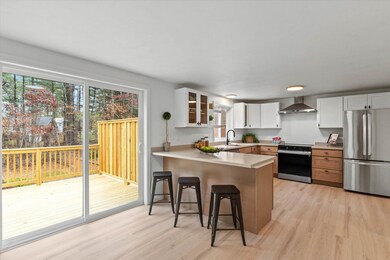 4 Quincy Rd unit A, Londonderry, NH 03053 - photo 6